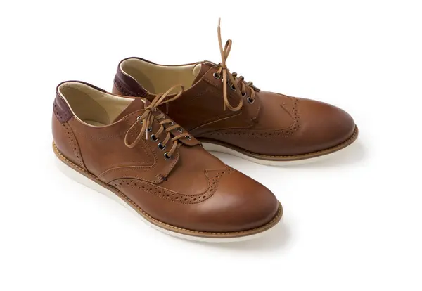 Herrenschuhe Aus Leder Mit Braunen Schnürsenkeln Ein Neues Paar Schuhe — Stockfoto