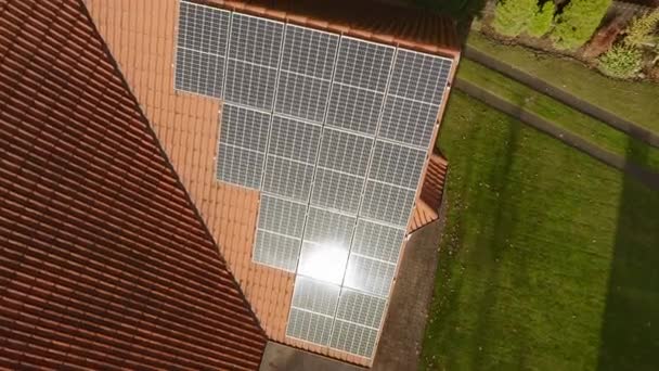 Deslumbramiento Solar Paneles Solares Monocristalinos Fotovoltaicos Hechos Solo Cristal Silicio — Vídeos de Stock