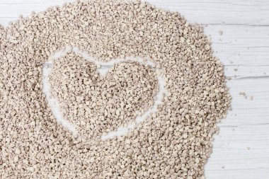 Kedi kumu manzarası. Kediler için topaklar