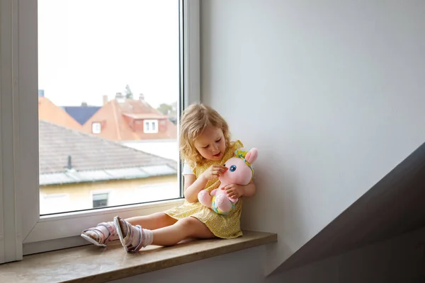 Girl Soft Toy Sits Window Living Room — Stock Photo, Image