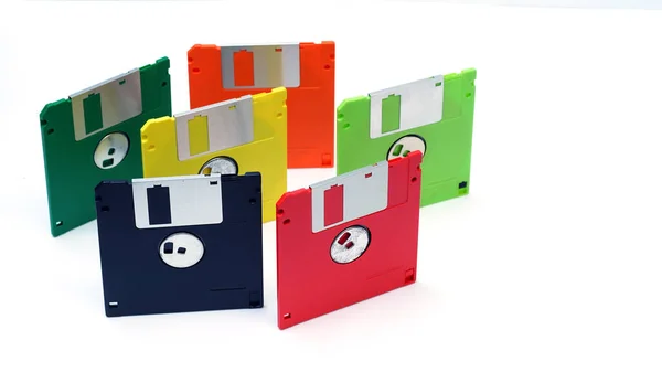 Dischi Floppy Sfondo Bianco Dischi Floppy Multicolore — Foto Stock