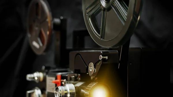 暗い背景に8ミリの映画プロジェクター — ストック写真