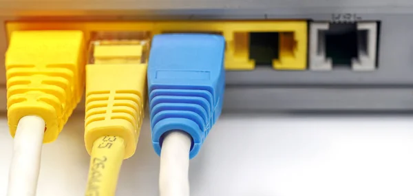 Conexão Rede Lan Internet Cabos Ethernet Rj45 Plugue Para Roteador — Fotografia de Stock