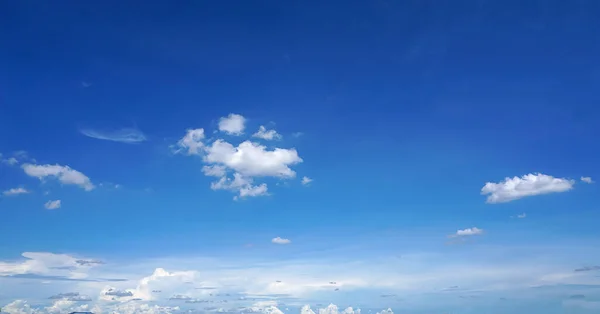구름의 하늘의 빛이로다 — 스톡 사진