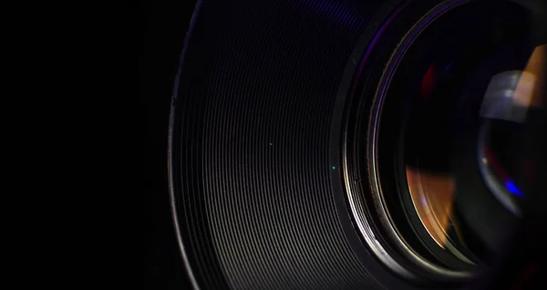 レンズを反射したカメラレンズ カメラレンズのディテール 広角撮影のフロントガラスDslrカメラレンズ マクロショット 選択的なフォーカス — ストック写真