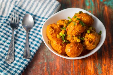 Lezzetli Hint yemeğinin seçici odağı 