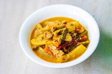 Meşhur Bengali tarifinin seçici odak noktası 