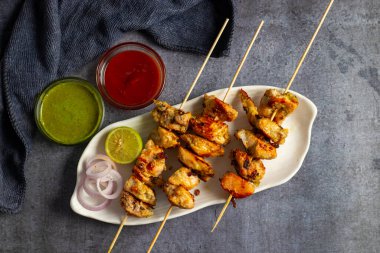 Lezzetli ve Sulu Tavuk Reshmi Kebap Tarifi: Izgara veya Tandoor için mükemmel, Kremalı Baharatlarla marine edilmiş