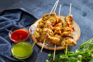 Lezzetli ve Sulu Tavuk Reshmi Kebap Tarifi: Izgara veya Tandoor için mükemmel, Kremalı Baharatlarla marine edilmiş