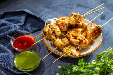 Lezzetli ve Sulu Tavuk Reshmi Kebap Tarifi: Izgara veya Tandoor için mükemmel, Kremalı Baharatlarla marine edilmiş