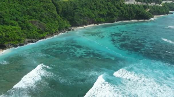 Beautiful Coastline Turquoise Tropical Ocean Powerful Current Bali Aerial View — Stock Video