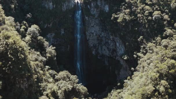 Водопад Каньоне Эспариадо Санта Катарине Бразилия — стоковое видео