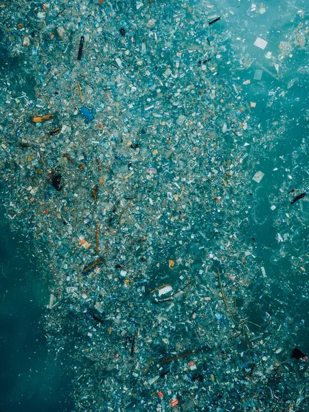 Meerwasser Und Plastikmüll Auf Der Insel Bali Luftaufnahme Der Umweltverschmutzung — Stockfoto