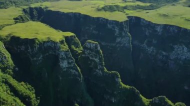 Santa Catarina, Brezilya 'da kanyonları olan muhteşem bir manzara. Hava görünümü