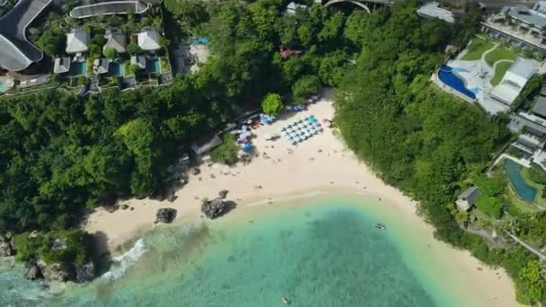 Stranden Padang Padang Bali Med Resorts Och Turkost Hav Flygbild — Stockvideo