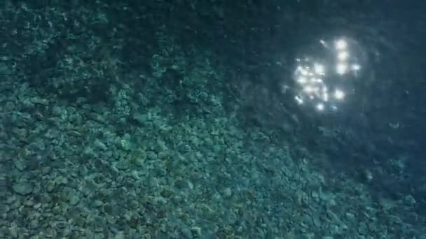 Surface Océan Vue Aérienne Fond Marin Transparent Avec Fond Pierre — Video