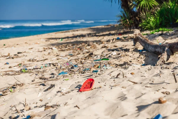 Pollution Plastic Rubbish Coastline Tropical Ocean Beach Plastic Trash Bali — Stock Photo, Image