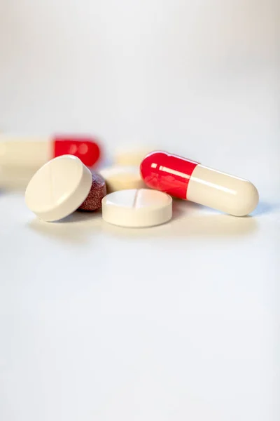 Assorted Pharmaceutical Medicine Pills Tablets Capsules Pills Background Heap Assorted — kuvapankkivalokuva