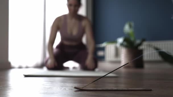 Young Woman Practising Yoga Home Doing Asanas Childpose Upward Facing — Stock Video