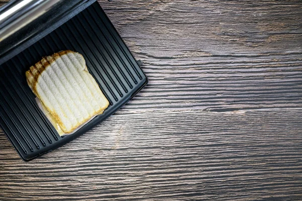 Modern Grill Maker Grilled Cheese Sandwich Wooden Table Top View — Stock Photo, Image