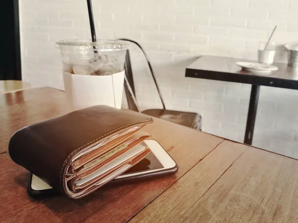 Vintage Tone Money Credit Card Leather Wallet Blur Hot Coffee — Stockfoto