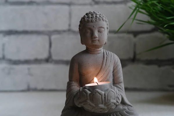 Kleine Steinstatue Von Buddha Dekorativer Kerzenständer — Stockfoto