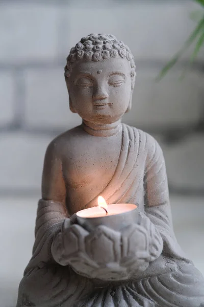 Liten Sten Staty Buddha Dekorativa Ljus Stå — Stockfoto