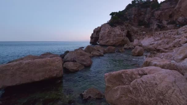 Vista Panorâmica Baía Rochosa Noite Manhã — Vídeo de Stock