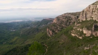 Gün batımı manzaralı dağ manzarası