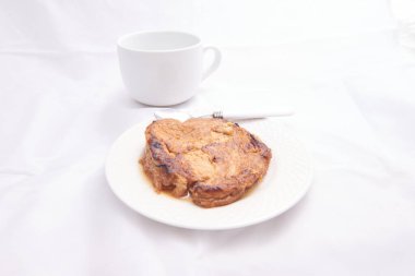 Toronjas - Kuru üzümlü, şarapla ıslatılmış ekmek, El Salvador 'dan gelen geleneksel Paskalya yemeği..