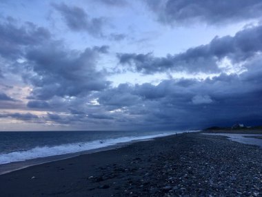 Pasifik 'te bir sahil. Taitung, Tayvan.