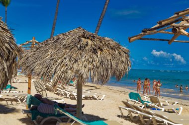 Punta Cana, Dominik Cumhuriyeti, 22 Kasım 2022: Punta Cana, Dominik Cumhuriyeti 'ndeki Bavaro plajından günlük sahne.