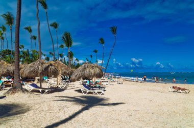 Punta Cana, Dominik Cumhuriyeti, 22 Kasım 2022: Punta Cana, Dominik Cumhuriyeti 'ndeki Bavaro plajından günlük sahne.