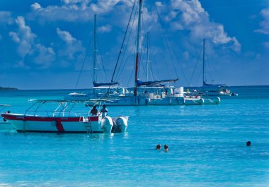 Saona Adası, Dominik Cumhuriyeti, 22 Kasım 2022: Dominik Cumhuriyeti Saona Adası plajından günlük sahne.