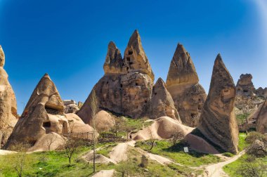 Goreme, Kapadokya, Türkiye, 15 Nisan 2023: Kapadokya ziyareti sırasında gezi, Türkiye.