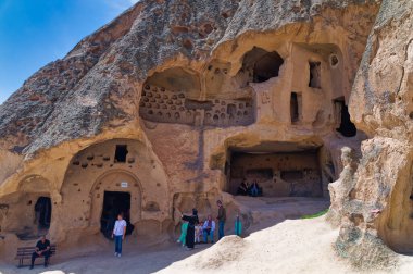 Goreme, Kapadokya, Türkiye, 15 Nisan 2023: Kapadokya ziyareti sırasında gezi, Türkiye.