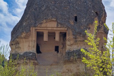 Tipik Kapadokya manzarası erozyon tarafından şekillendirilen yumuşak volkanik kaya..