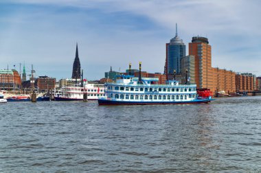 Hamburg, Almanya, 30 Nisan 2023: Limandan Hamburg, Almanya.