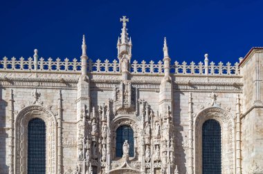 Lizbon, Portekiz, Ocak 04 2024: Lizbon, Portekiz 'de gündüz vakti Jeronimos Manastırı' nın detayları.