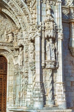 Lizbon, Portekiz, Ocak 04 2024: Lizbon, Portekiz 'de gündüz vakti Jeronimos Manastırı' nın detayları.