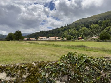 İspanya 'nın kuzeyinde Cantabria ili manzaraları
