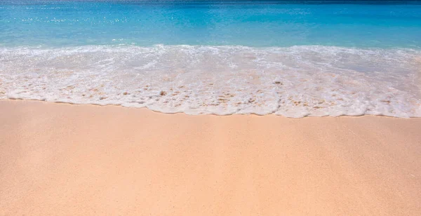 Naturlandschaft Blick Auf Schönen Tropischen Strand Und Meer Bei Sonnigem — Stockfoto