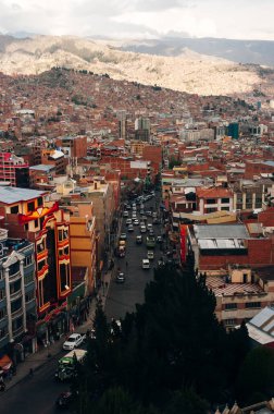 La paz, Bolivya. Kasım 2022: La Paz City, Bolivya 'nın panoramik manzarası. Yüksek kalite fotoğraf
