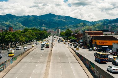 Medellin şehir merkezi, Kolombiya 'nın ikinci büyük şehri, Aralık 2022. Yüksek kalite fotoğraf