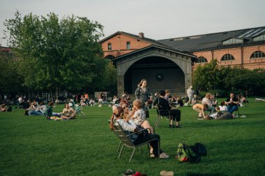 Yazın New Holland adası, St. Petersburg, Rusya - Ağustos 2022. Yüksek kalite fotoğraf
