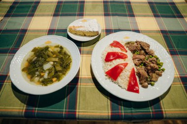 Tipik hacılar için yemek ya da akşam yemeği. camino de santiago. Yüksek kalite fotoğraf