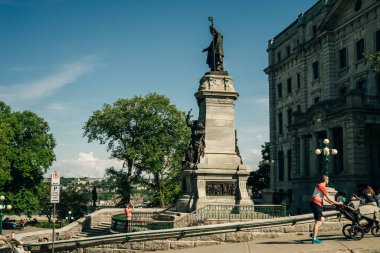 QUEBEC CITY, CANADA - SEP 2022 Old Street, şehir merkezinde. Yüksek kalite fotoğraf
