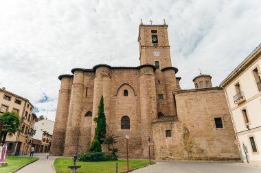 NajERA, LA RIOJA, İSPAN - 2021 Santa Maria la Real manastırı Najera Yüksek kalite fotoğraf