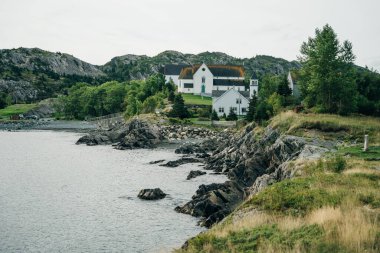 Brigus, Newfoundland, Kanada: Sakin ve gri bir günde küçük bir balıkçı köyü. Yüksek kalite fotoğraf