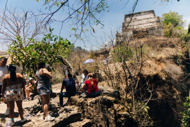 Tepozteco Piramidi Tepoztlan, Morelos, Meksika - Nisan 2023. Yüksek kalite fotoğraf